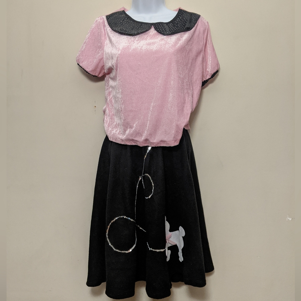 poodle Skirt Outfit M